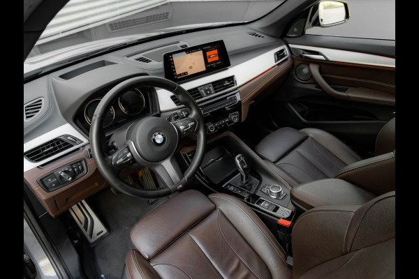 BMW X1 sDrive20i M-Sport - Pano - Trekhaak - Memoryzetel - Camera - Harman Kardon