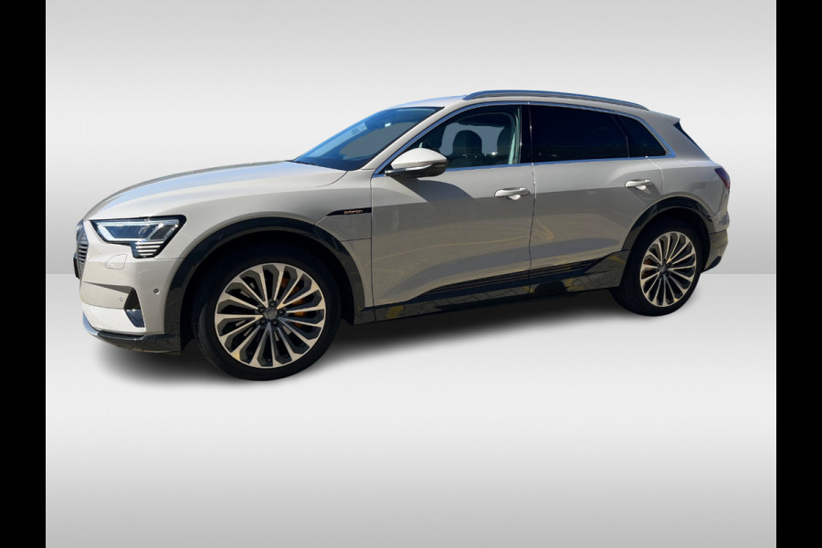 Audi e-tron e-tron 55 quattro advanced Pro Line Plus 95 kWh / Full option! / Trekhaak / Panoramadak / 360Camera / Head-up / B&O / Keyless / 21'' / Softclose / Stoelmassage / Luxe Leder / Nachtzicht / DAB / ACC
