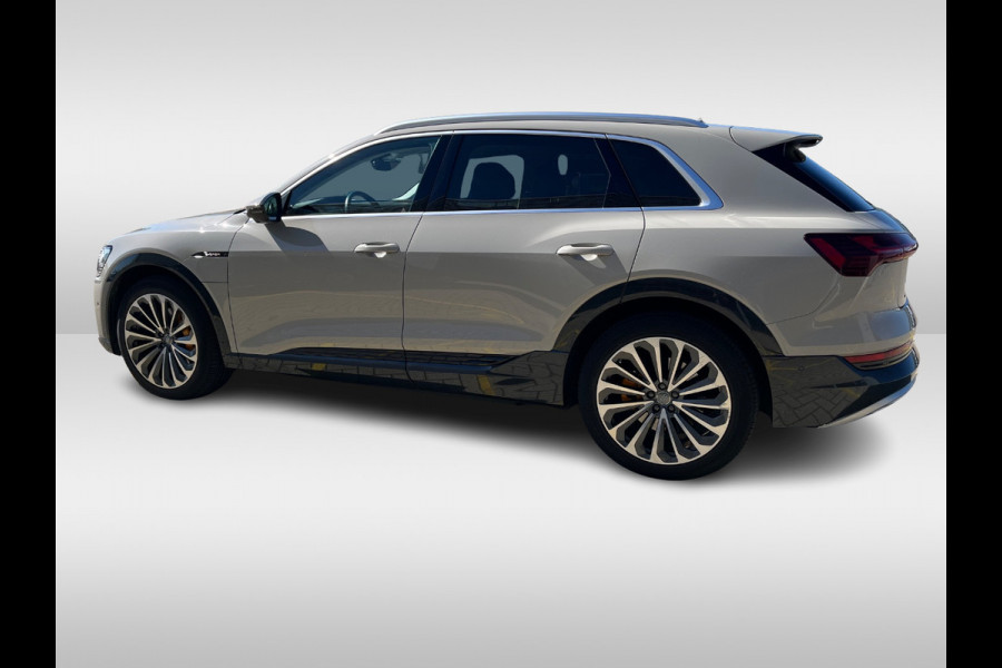 Audi e-tron e-tron 55 quattro advanced Pro Line Plus 95 kWh / Full option! / Trekhaak / Panoramadak / 360Camera / Head-up / B&O / Keyless / 21'' / Softclose / Stoelmassage / Luxe Leder / Nachtzicht / DAB / ACC