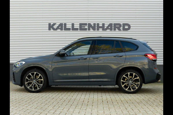 BMW X1 sDrive20i M-Sport - Pano - Trekhaak - Memoryzetel - Camera - Harman Kardon
