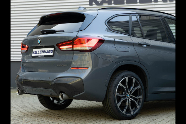 BMW X1 sDrive20i M-Sport - Pano - Trekhaak - Memoryzetel - Camera - Harman Kardon