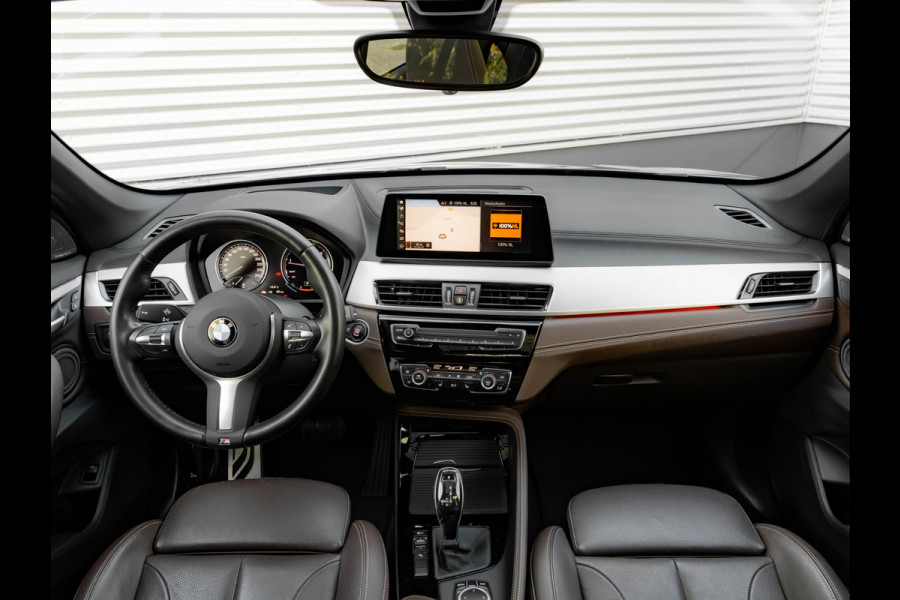 BMW X1 sDrive20i M-Sport - Pano - Trekhaak - Memoryzetel - Camera - Harman Kardon