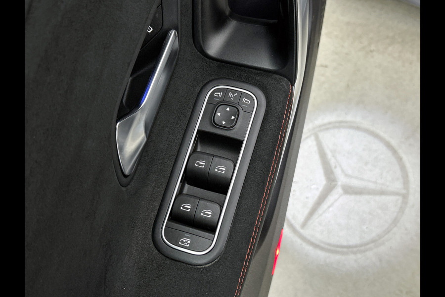 Mercedes-Benz CLA-Klasse 250 e Premium Inclusief 24 maanden Mercedes-Benz Certified garantie voor Europa.