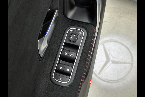 Mercedes-Benz CLA-Klasse 250 e Premium Inclusief 24 maanden Mercedes-Benz Certified garantie voor Europa.