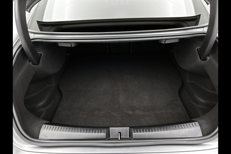 Mercedes-Benz CLA-Klasse 250 e Premium Inclusief 24 maanden Mercedes-Benz Certified garantie voor Europa.