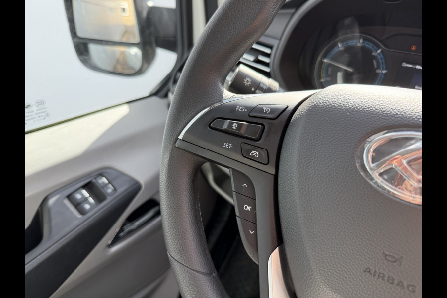 Maxus eDeliver 9 65kWh *Direct beschikbaar* NIEUW DHollandia Laadklep 172km WLTP 204PK 80kW Snelladen Carplay Adaptieve Cruise Control LED Airco Koffer Bakwagen Meubelbak