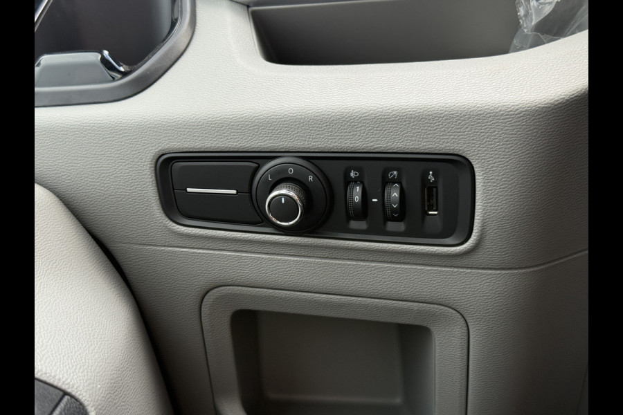 Maxus eDeliver 9 65kWh *Direct beschikbaar* NIEUW DHollandia Laadklep 172km WLTP 204PK 80kW Snelladen Carplay Adaptieve Cruise Control LED Airco Koffer Bakwagen Meubelbak