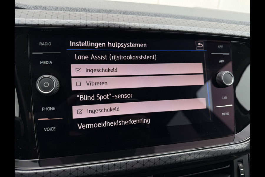 Volkswagen T-Cross 1.5 TSI Style LED | Carplay | Camera | Blind-Spot | Virtual Cockpit | Adap. Cruise