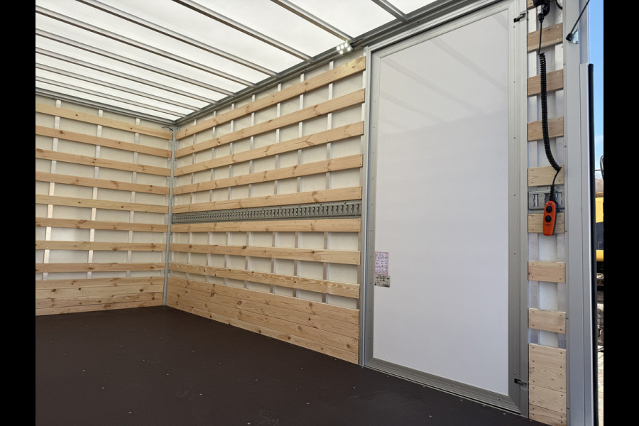 Maxus eDeliver 9 65kWh Nieuw! DHollandia Laadklep 172km WLTP 204PK 80kW Snelladen Carplay Adaptieve Cruise Control LED Airco Koffer Bakwagen Meubelbak