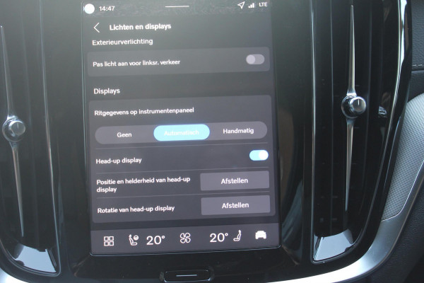 Volvo V60 T6 350PK Automaat Plug-in hybrid AWD Ultra Dark Adaptieve Cruise Control / Head-up display / Panoramisch schuif-kanteldak / Harman Kardon Audio / Blis / Google infotainment