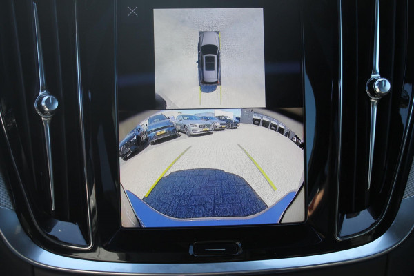 Volvo V60 T6 350PK Automaat Plug-in hybrid AWD Ultra Dark Adaptieve Cruise Control / Head-up display / Panoramisch schuif-kanteldak / Harman Kardon Audio / Blis / Google infotainment