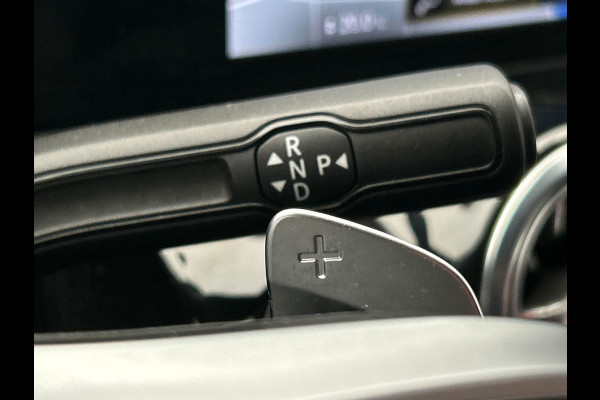 Mercedes-Benz EQA 250 Business Solution AMG 67 kWh | Origineel Nederlands | 1e Eigenaar | Navigatie | Leder/Alcantara | Camera |