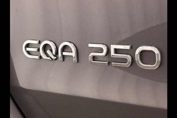 Mercedes-Benz EQA 250 Business Solution AMG 67 kWh | Origineel Nederlands | 1e Eigenaar | Navigatie | Leder/Alcantara | Camera |