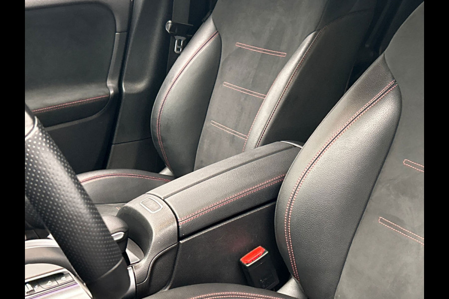 Mercedes-Benz EQA 250 Business Solution AMG 67 kWh | Origineel Nederlands | 1e Eigenaar | Navigatie | Leder/Alcantara | Camera |