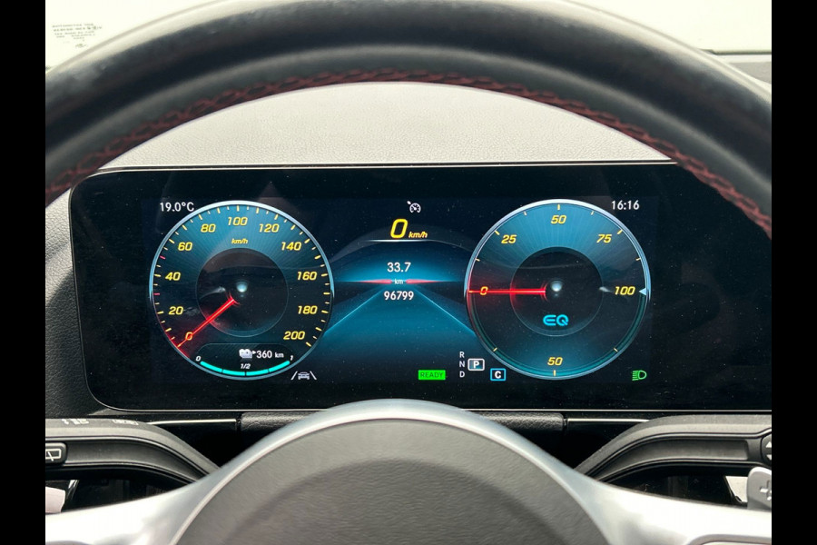 Mercedes-Benz EQA 250 Business Solution AMG 67 kWh | Origineel Nederlands | 1e Eigenaar | Navigatie | Leder/Alcantara | Camera |