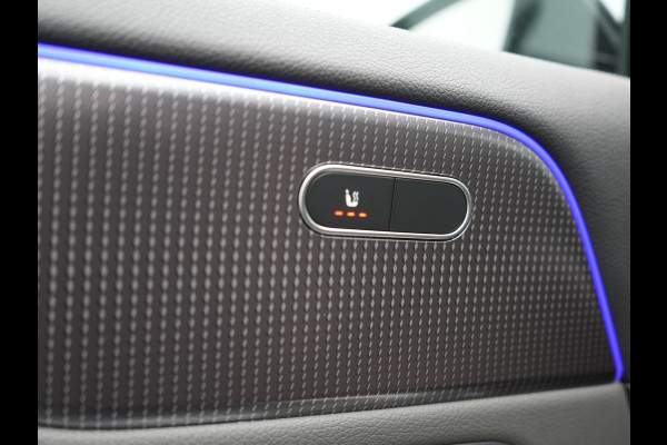 Mercedes-Benz EQA 250+ Business Line 71 kWh LONG RANGE 191pk Dealer O.H. | MBUX Widescreen Navi | Camera | Sfeerverlichting | 18"L.M | Sportstoelen Verwarmd | Apple Carplay | Cruise Control | Navigatie | DAB |