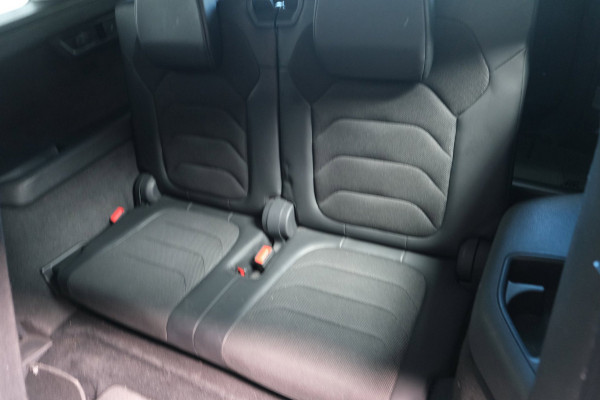 Škoda Kodiaq 1.5 TSI Business Edition 7p. - N.A.P. Airco, Cruise, Carplay, PDC, Navi, Camera, Trekhaak.