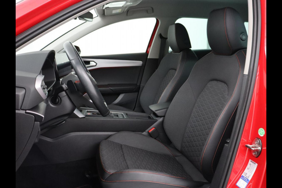 Seat Leon 1.4 TSI eHybrid PHEV FR | SOH 97,5% | Stoelverwarming | Adaptive cruise | Sfeerverlichting | Navigatie | Parkeerhulp | Full LED | Stuurverwarming | Bluetooth | Plug In