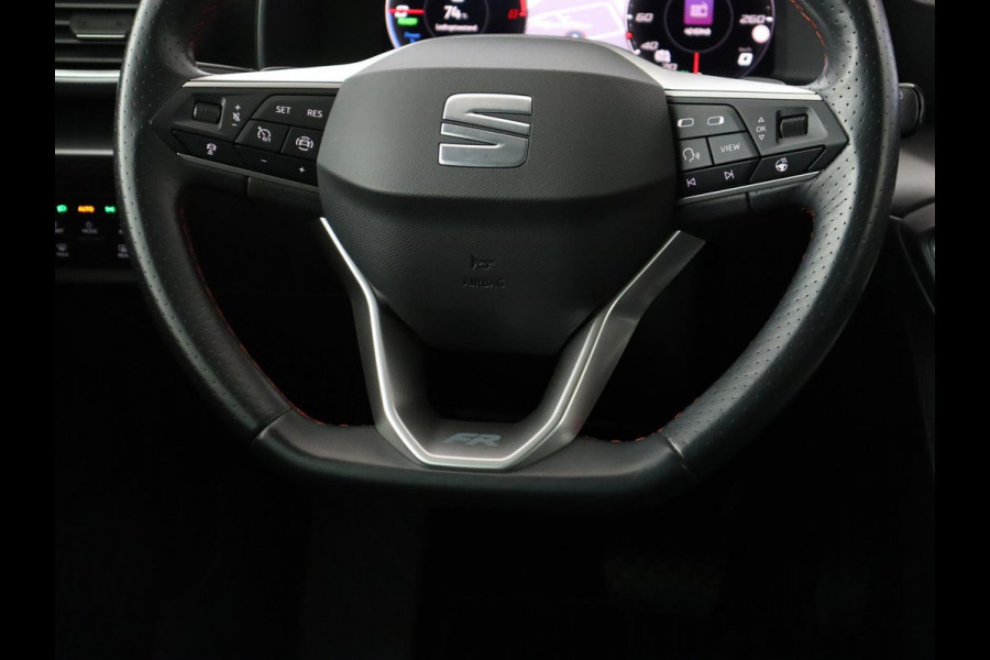 Seat Leon 1.4 TSI eHybrid PHEV FR | SOH 97,5% | Stoelverwarming | Adaptive cruise | Sfeerverlichting | Navigatie | Parkeerhulp | Full LED | Stuurverwarming | Bluetooth | Plug In