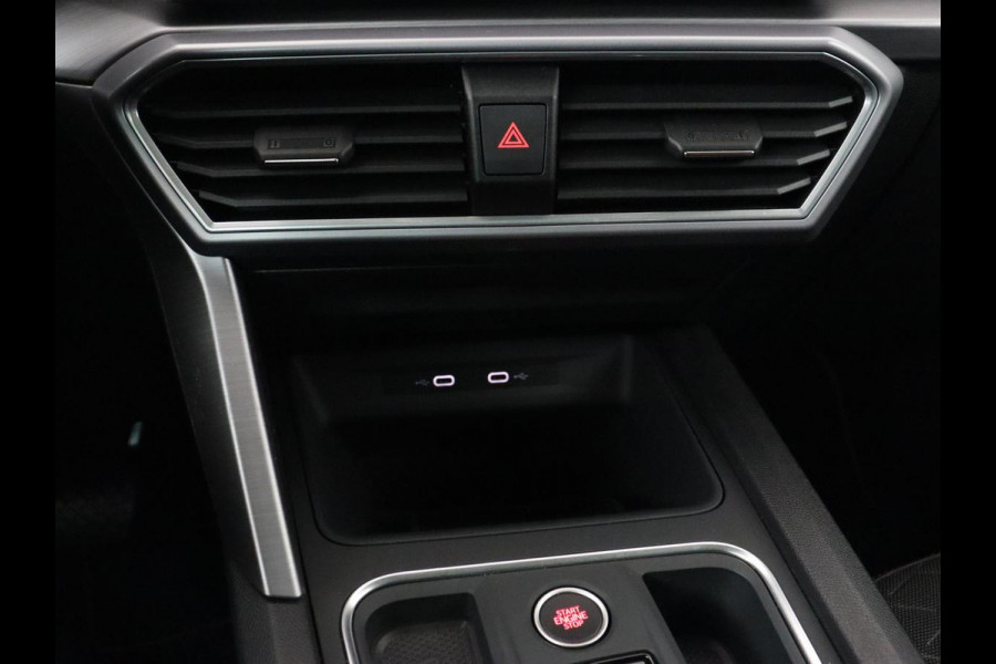 Seat Leon 1.4 TSI eHybrid PHEV FR | SOH 97,5% | Stoelverwarming | Adaptive cruise | Sfeerverlichting | Navigatie | Parkeerhulp | Full LED | Stuurverwarming | Bluetooth | Plug In