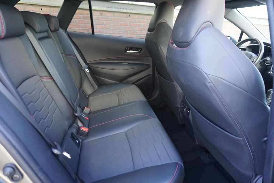 Toyota Corolla Touring Sports 1.8 Hybrid Executive/Trekhaak/Dealeronderhouden/ Head-Up/Stoelverwarming.