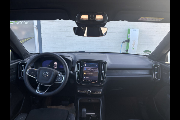 Volvo XC40 Recharge Twin Ultimate 78 kWh | Zwenkbare trekhaak | Panorama dak | Adaptieve cruise | Harman Kardon | Blis |