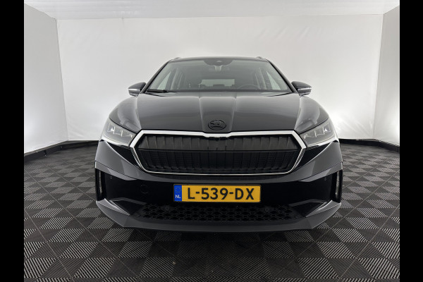 Škoda ENYAQ iV 60 [ 3-Fase ] {SOH-87%} (INCL-BTW) *LEATHER-FABRIC | FULL-LED | ADAPTIVE-CRUISE | BLINDSPOT | DIGI-COCKPIT | CAMERA | KEYLESS | NAVI-FULLMAP | AMBIENT-LIGHT | ECC | HEATED-COMFORTSEATS | DAB+ | PDC | 20''ALU*