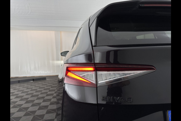 Škoda ENYAQ iV 60 [ 3-Fase ] {SOH-87%} (INCL-BTW) *LEATHER-FABRIC | FULL-LED | ADAPTIVE-CRUISE | BLINDSPOT | DIGI-COCKPIT | CAMERA | KEYLESS | NAVI-FULLMAP | AMBIENT-LIGHT | ECC | HEATED-COMFORTSEATS | DAB+ | PDC | 20''ALU*