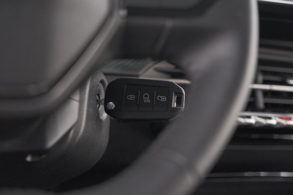 Peugeot e-208 EV Active 50 kWh | 11 KW Laadfunctie | Parkeersensoren | Apple Carplay