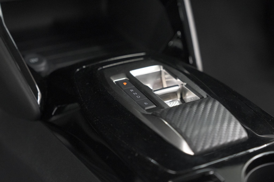 Peugeot e-208 EV Active 50 kWh | 11 KW Laadfunctie | Parkeersensoren | Apple Carplay