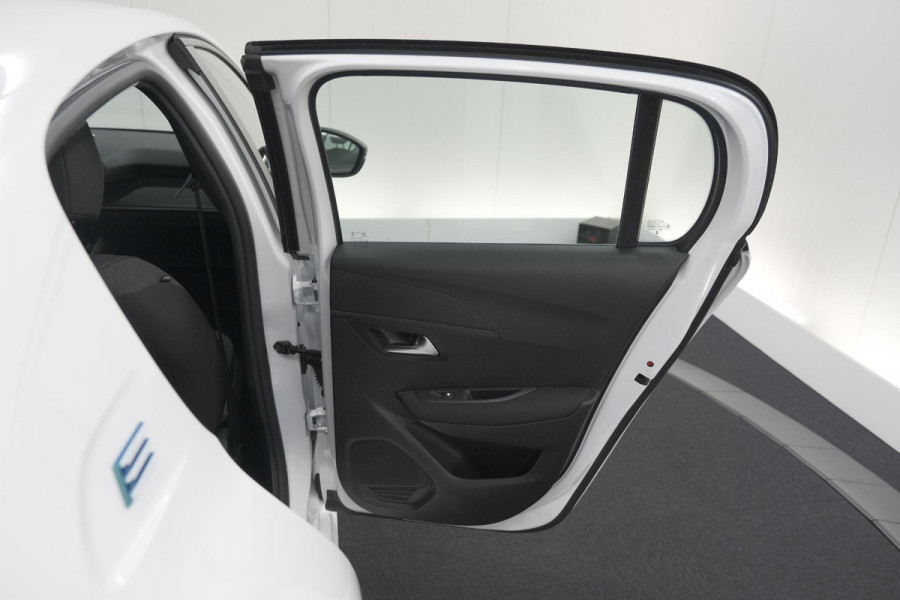 Peugeot e-208 EV Active 50 kWh | 11 KW Laadfunctie | Parkeersensoren | Apple Carplay