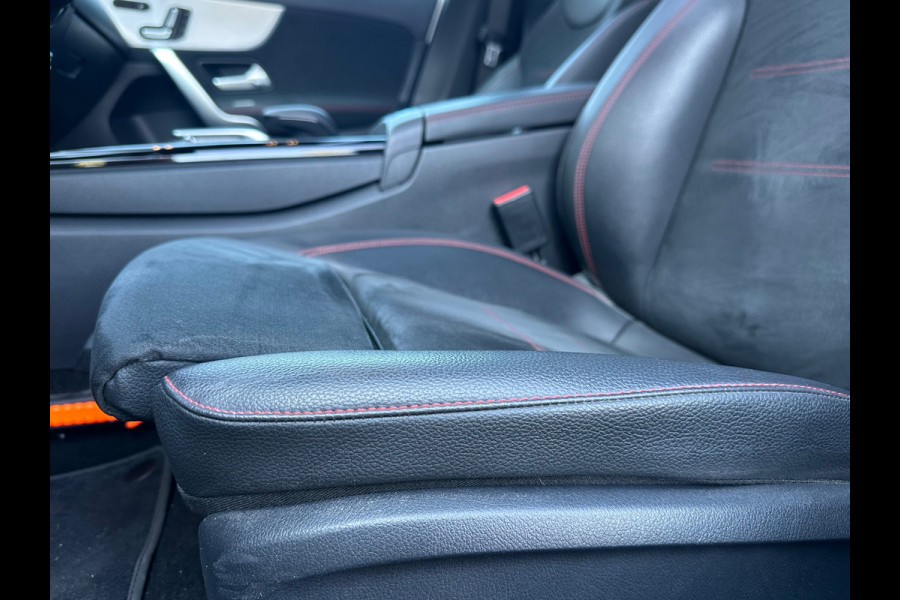 Mercedes-Benz A-Klasse 180 Business Solution AMG PANO | SFEER | CAMERA