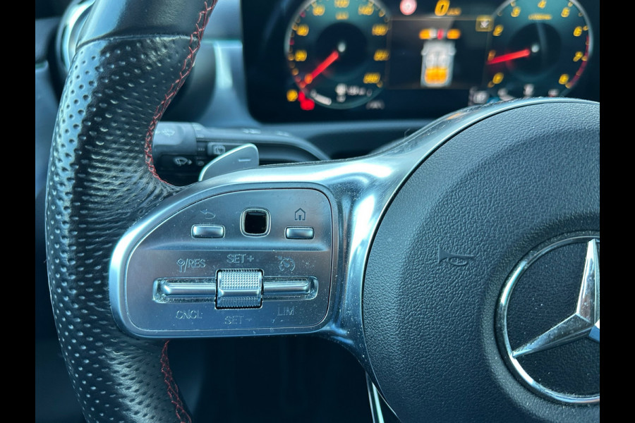 Mercedes-Benz A-Klasse 180 Business Solution AMG PANO | SFEER | CAMERA