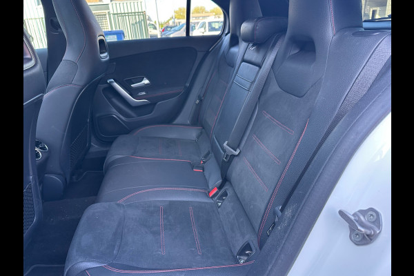 Mercedes-Benz A-Klasse 180 Business Solution AMG PANO | SFEER | CAMERA