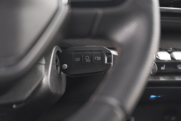Peugeot 3008 PureTech 130 EAT8 GT Line | Trekhaak | Apple Carplay | Dodehoekdetectie | Apple Carplay