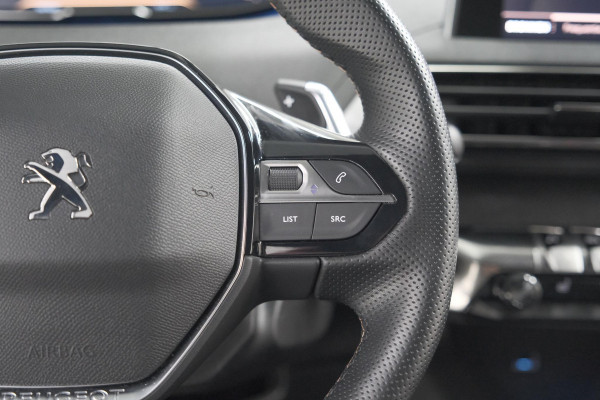 Peugeot 3008 PureTech 130 EAT8 GT Line | Trekhaak | Apple Carplay | Dodehoekdetectie | Apple Carplay