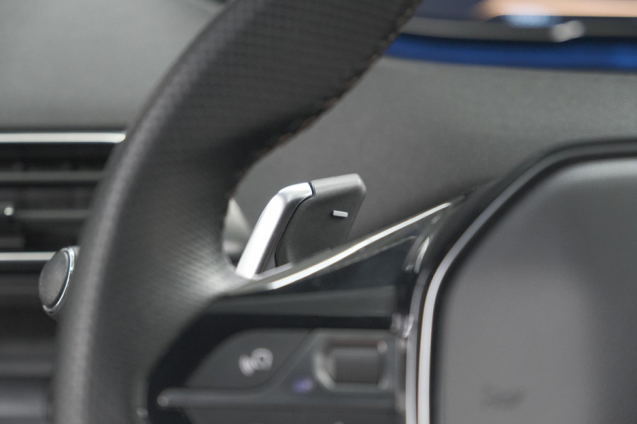 Peugeot 3008 PureTech 130 EAT8 GT Line | Trekhaak | Apple Carplay | Dodehoekdetectie | Apple Carplay