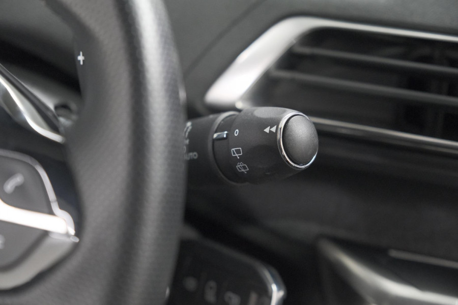 Peugeot 3008 PureTech 130 EAT8 GT Line | Trekhaak | Apple Carplay | Dodehoekdetectie | Apple Carplay