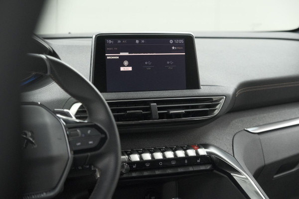 Peugeot 3008 PureTech 130 EAT8 GT Line | Trekhaak | Apple Carplay | Dodehoekdetectie | Apple Carplay