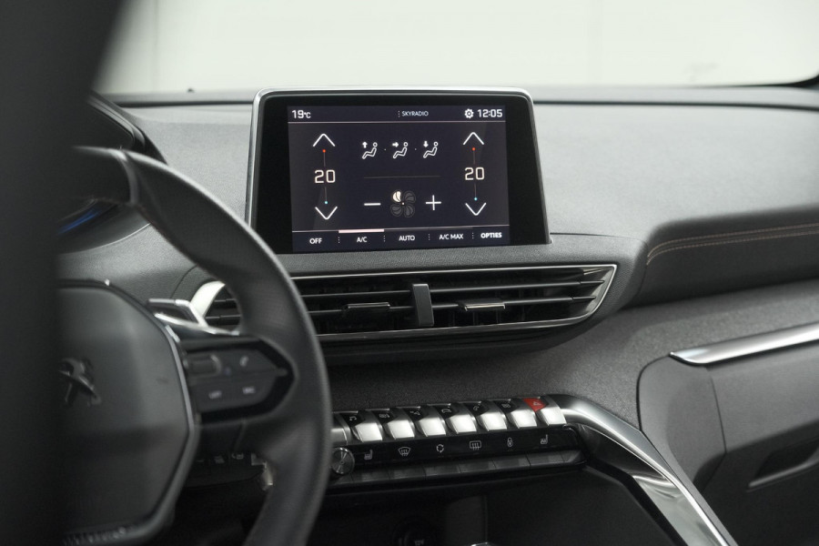 Peugeot 3008 PureTech 130 EAT8 GT Line | Trekhaak | Apple Carplay | Dodehoekdetectie | Apple Carplay