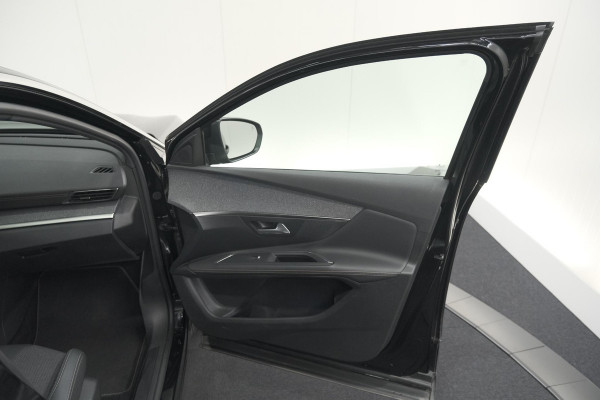 Peugeot 3008 PureTech 130 EAT8 GT Line | Trekhaak | Apple Carplay | Dodehoekdetectie | Apple Carplay