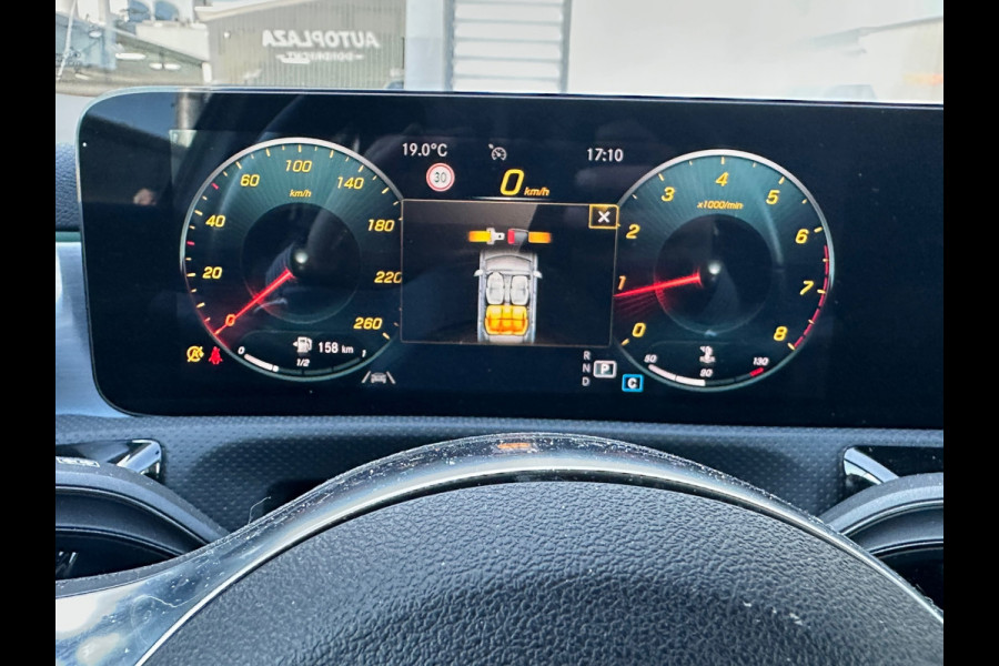 Mercedes-Benz A-Klasse 180 Business Solution AMG PANO | SFEER | CAMERA