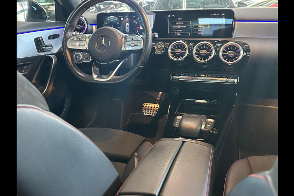 Mercedes-Benz A-Klasse 180 Business Solution AMG PANO | SFEER | CAMERA