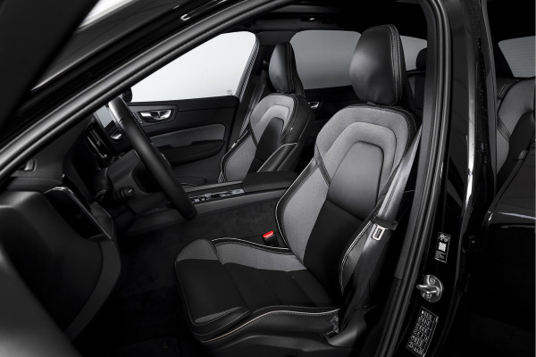Volvo XC60 2.0 T8 Plug-in hybrid AWD Plus Black Edition | S/K Panodak | Elek. Trekhaak | 360 Camera | Head-Up | Harman/Kardon | Dig.Cockpit | Adapt.Cruise | Stoel-+Stuurverw. | NAV+App.Connect | Auto.Airco | LM 21" | 9971