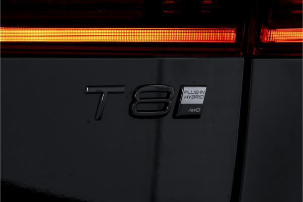 Volvo XC60 2.0 T8 Plug-in hybrid AWD Plus Black Edition | S/K Panodak | Elek. Trekhaak | 360 Camera | Head-Up | Harman/Kardon | Dig.Cockpit | Adapt.Cruise | Stoel-+Stuurverw. | NAV+App.Connect | Auto.Airco | LM 21" | 9971