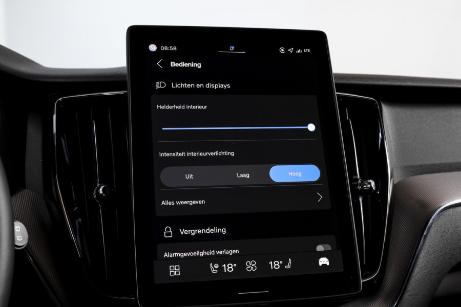 Volvo XC60 2.0 T8 Plug-in hybrid AWD Plus Black Edition | S/K Panodak | Harman/Kardon | Dig.Cockpit | Adapt.Cruise | Stoel-+Stuurverw. | Elek. stoelen | Camera | NAV+App.Connect | ECC | LM 21" | 6030