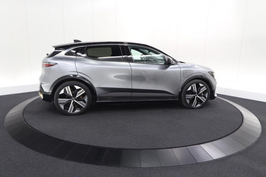 Renault Mégane E-Tech EV60 Optimum Charge Iconic | Adaptieve Cruise Control | Winterpakket | Dodehoekdetectie | Harman Kardon