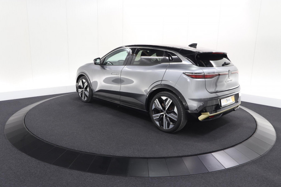 Renault Mégane E-Tech EV60 Optimum Charge Iconic | Adaptieve Cruise Control | Winterpakket | Dodehoekdetectie | Harman Kardon