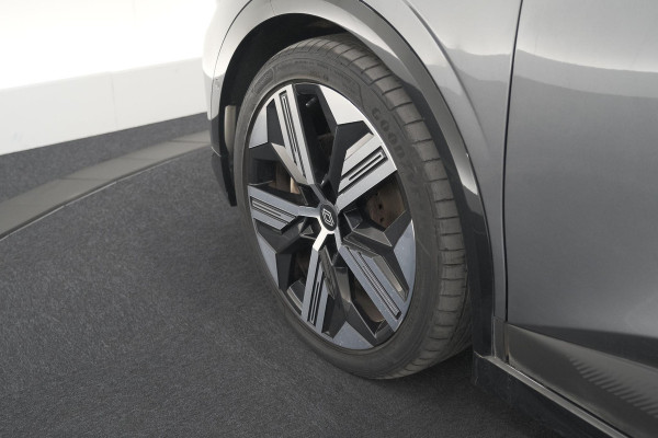Renault Mégane E-Tech EV60 Optimum Charge Iconic | Adaptieve Cruise Control | Winterpakket | Dodehoekdetectie | Harman Kardon