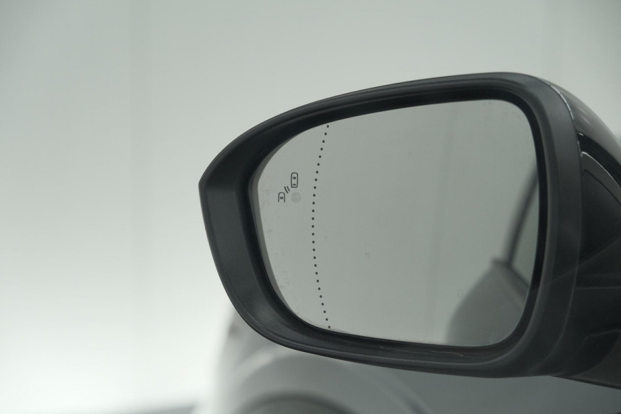 Renault Mégane E-Tech EV60 Optimum Charge Iconic | Adaptieve Cruise Control | Winterpakket | Dodehoekdetectie | Harman Kardon